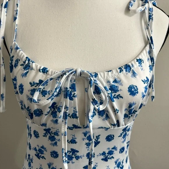 Blue Floral Print Maxi Dress - NWOT - Picture 4 of 7